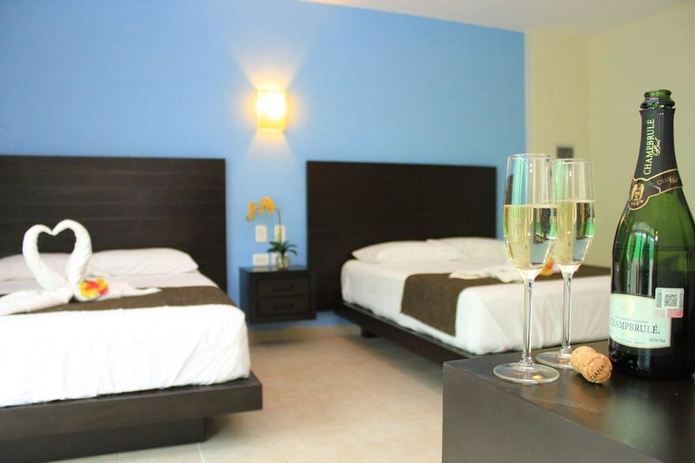 Angelo'S Hotel Playa del Carmen Zewnętrze zdjęcie