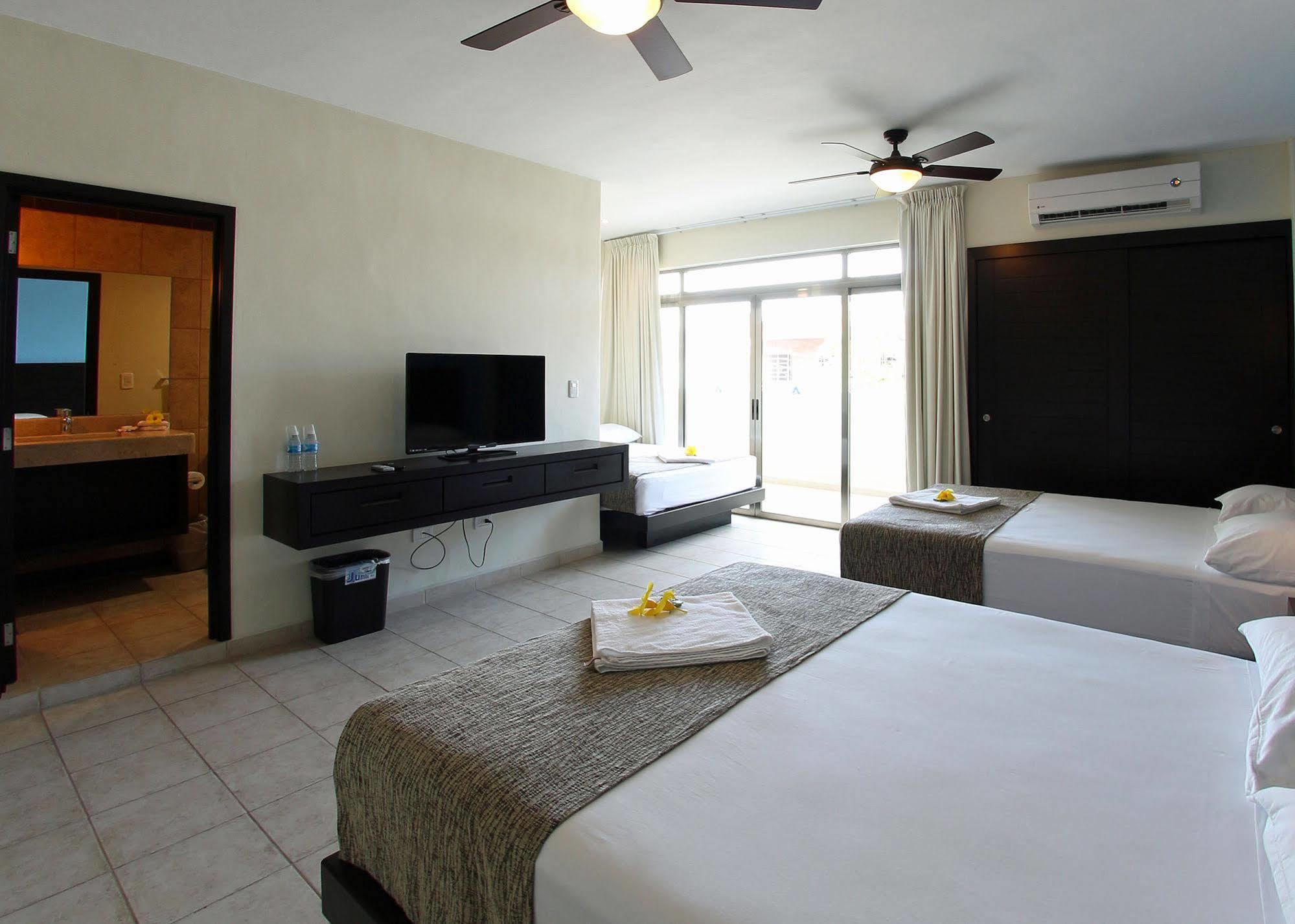 Angelo'S Hotel Playa del Carmen Zewnętrze zdjęcie