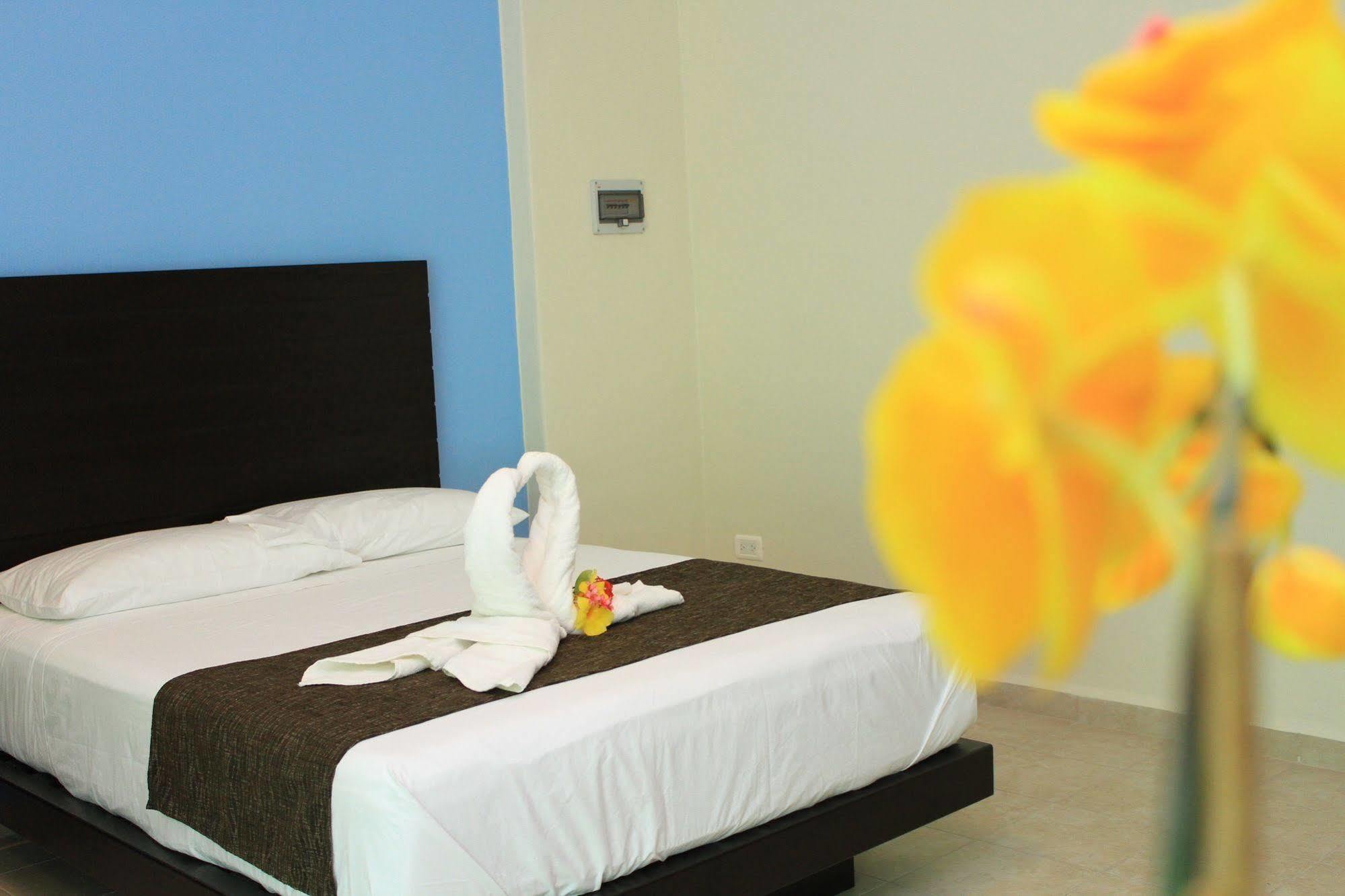 Angelo'S Hotel Playa del Carmen Zewnętrze zdjęcie